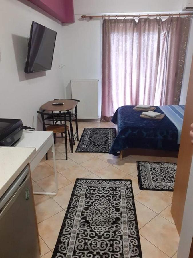 G M 6 Rooms Kentro In The Heart Of The City Lárissa Exterior foto